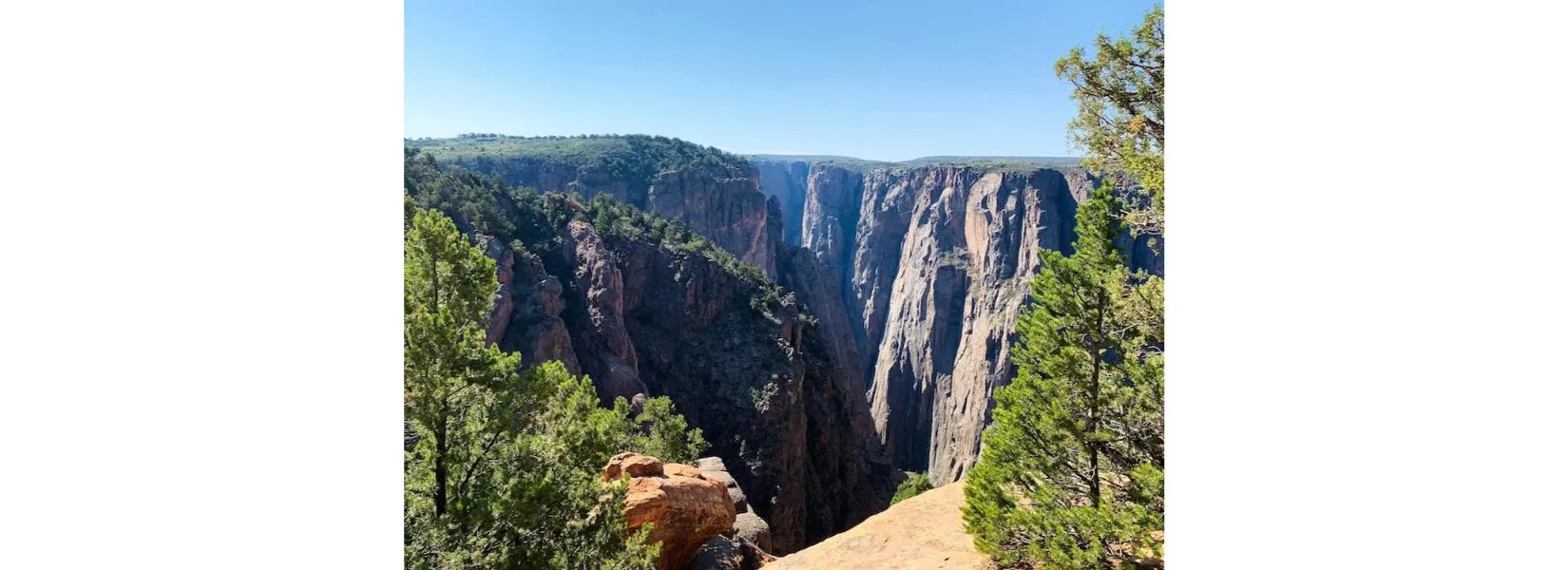 Exclamation Point trail at North Rim Black Canyon of the Gunnison with panoramic canyon views