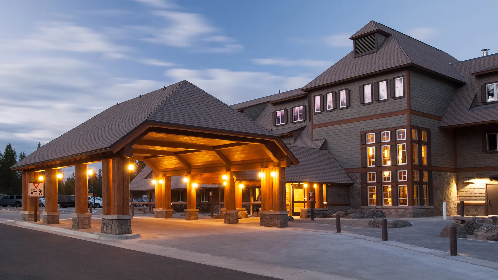 Canyon Lodge inside Yellowstone National Park vs external budget accommodations